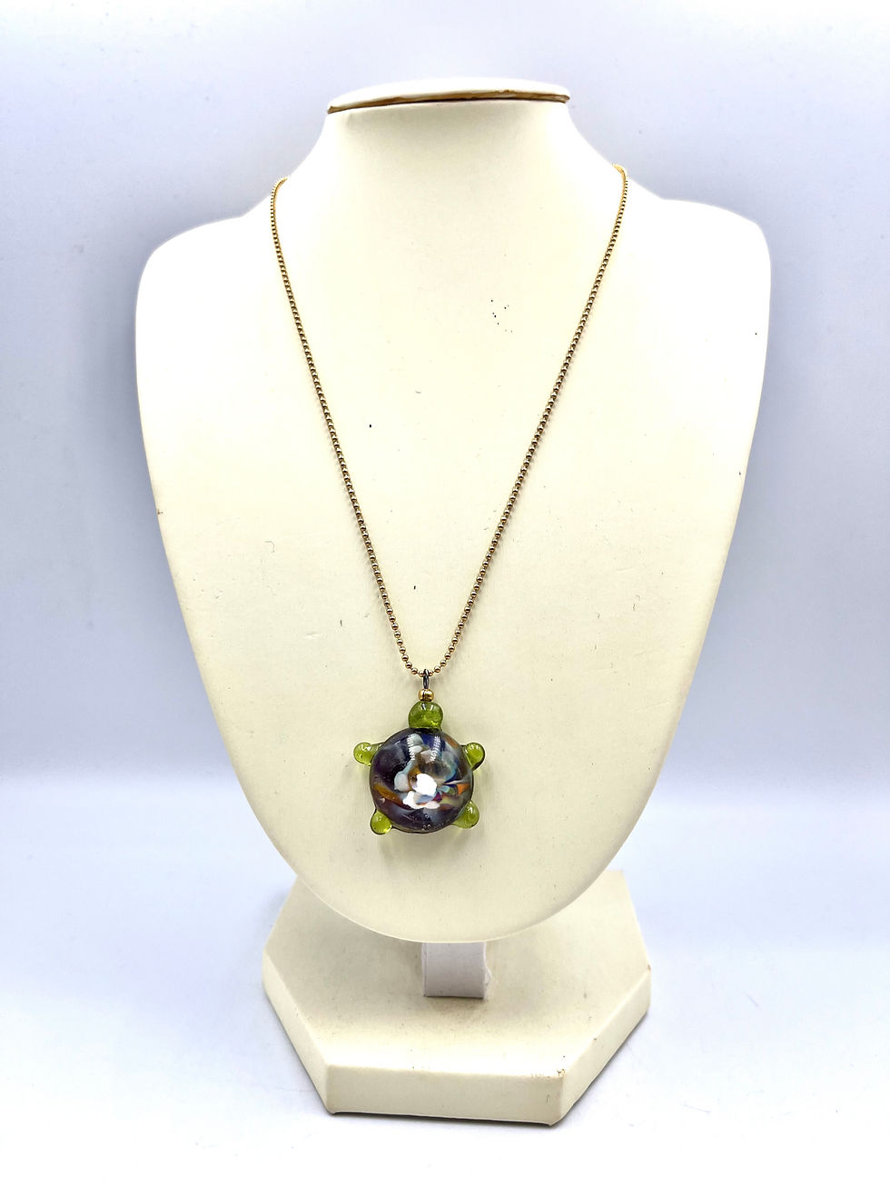 Miniature : Collier «  Voyageuse  du fil de l’eau »/ verre filé