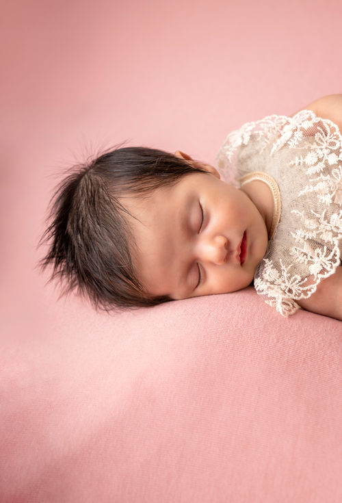 Newborn Catalina 1.jpg