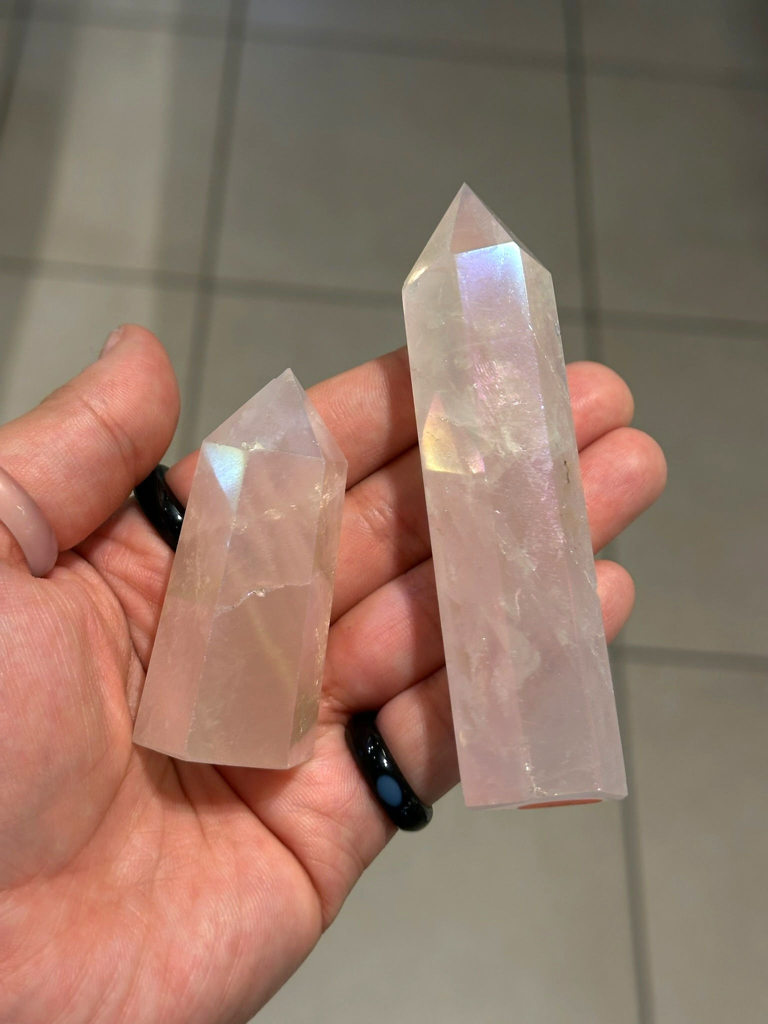 Rose Quartz (Aura) - Points