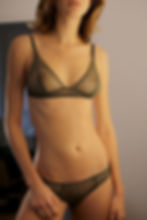 Ensemble de lingerie fait main à Paris