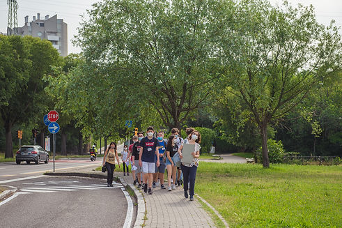 Una_stazione_per_Farfalle_Scuola_Aldini_