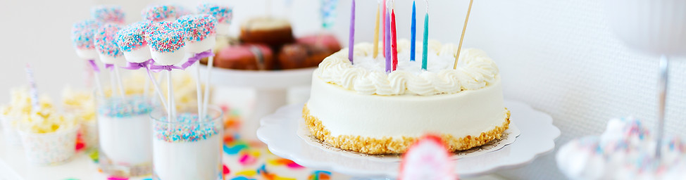 Birthday cake, burlington birthday parties, waterdown, waterdown birthday parties, candles, cake pops, part planning, sensor play parties