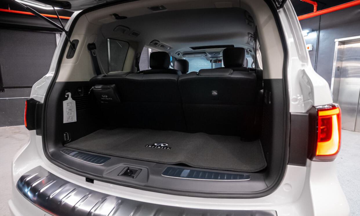 Infiniti QX80