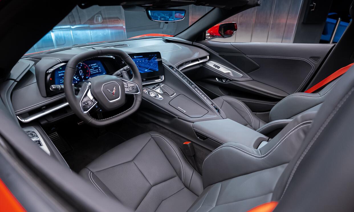 2024 Chevrolet Corvette Stingray, view 2