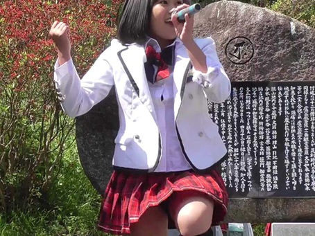 JSJC清純処女っ子アイドルLovit'sがチェックの制服ミニスカートでパンチラ