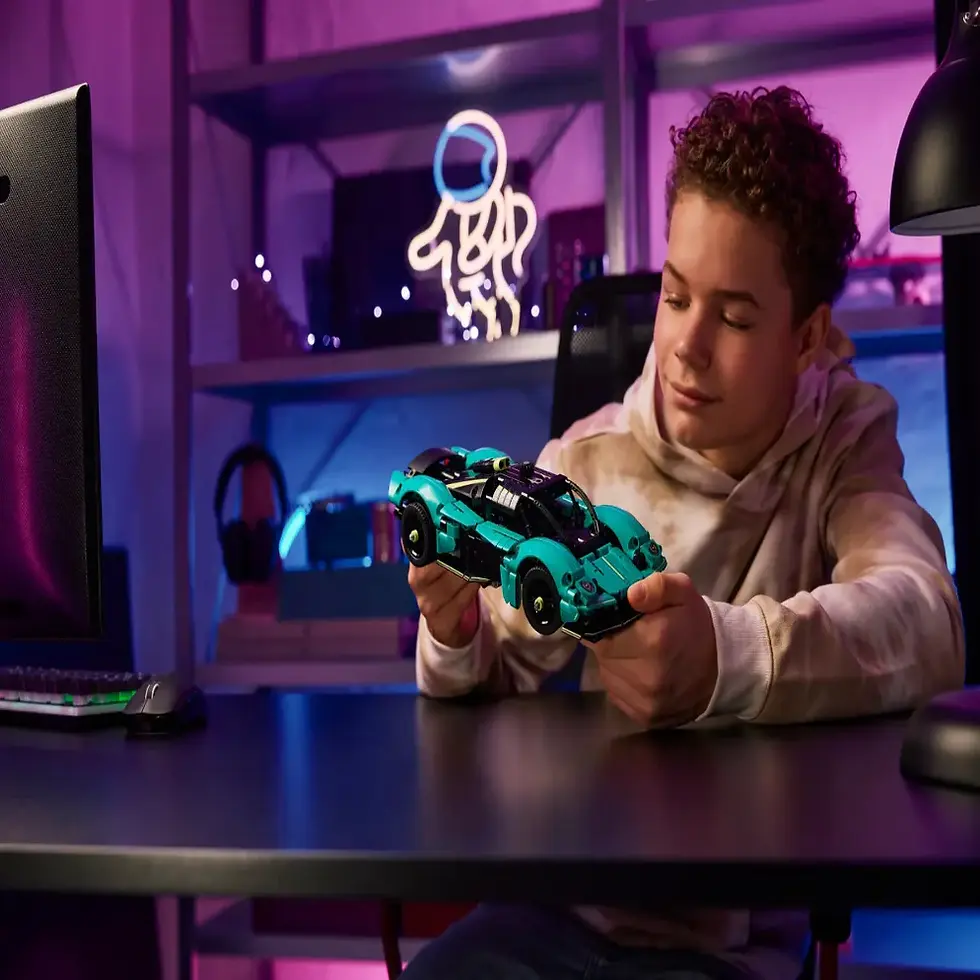 Thumbnail: Lego 42208 Technic Aston Martin Valkyrie (707 Pieces)