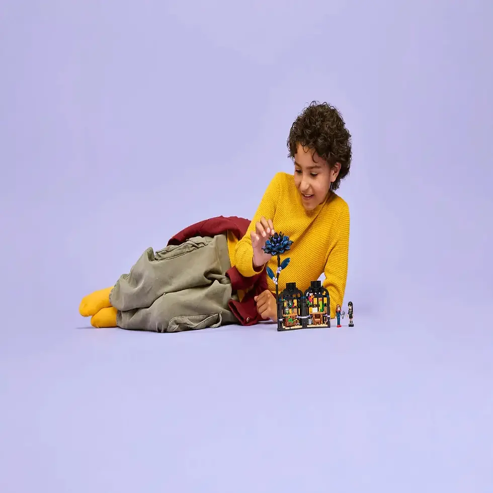 Thumbnail: Lego 76784 Wednesday Black Dahlia Flower (358 Pieces)