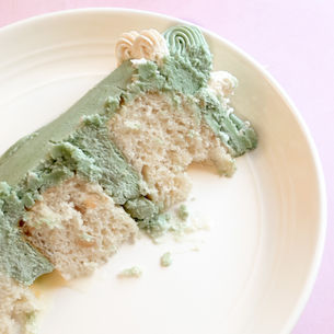 macadamia nut cake with brown sugar buttercream frosting