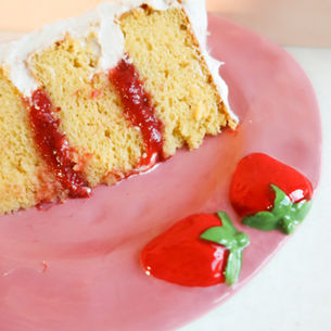 strawberry rhubarb cake with vanilla buttercream frosting