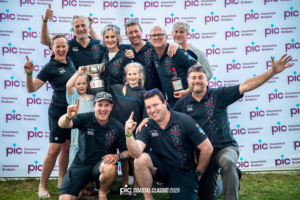 Team Romanza. Photo: Suellen Hurling / Live Sail Die