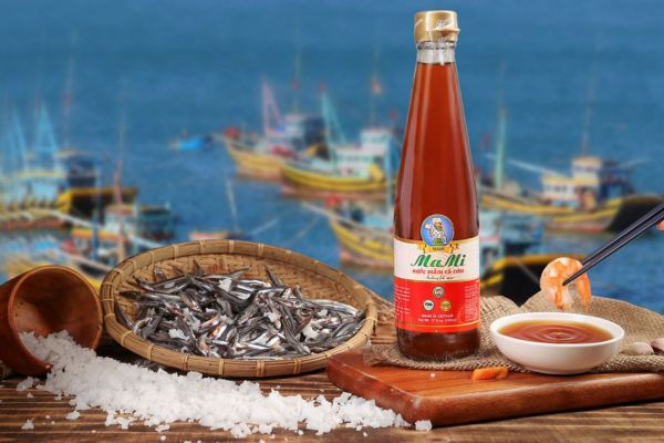 Mẫu tem nhãn nước mắm với thiết kế truyền thống