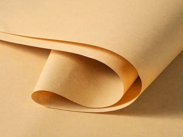 Màu nâu đặc trưng, chất giấy dai