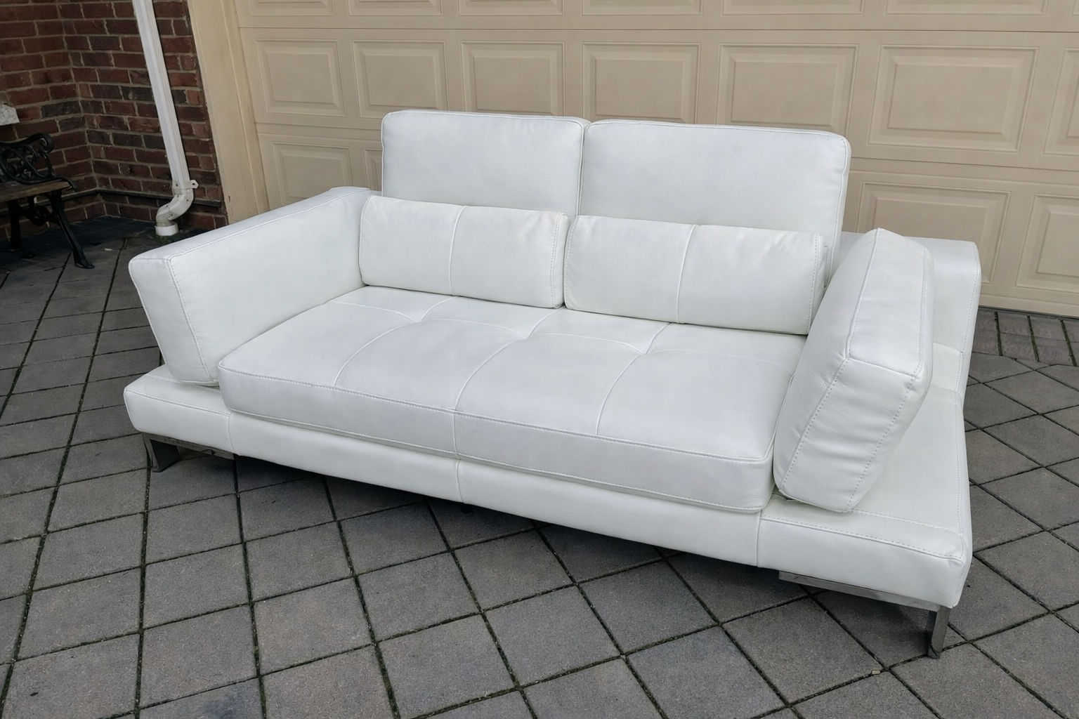 Modern Genuine Leather Sofa – Adjustable Armrests – Like New