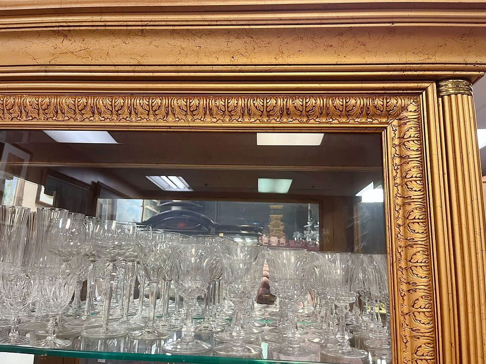 Thumbnail: Like new mirrored back display showcase