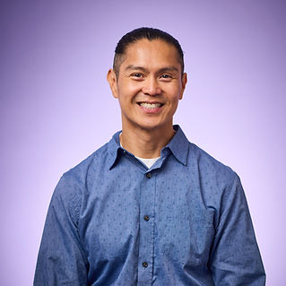 Headshot 2023_edited.jpg