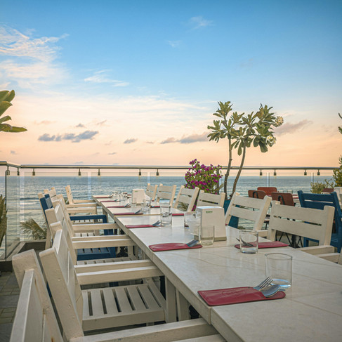 restaurante con vistas a la playa