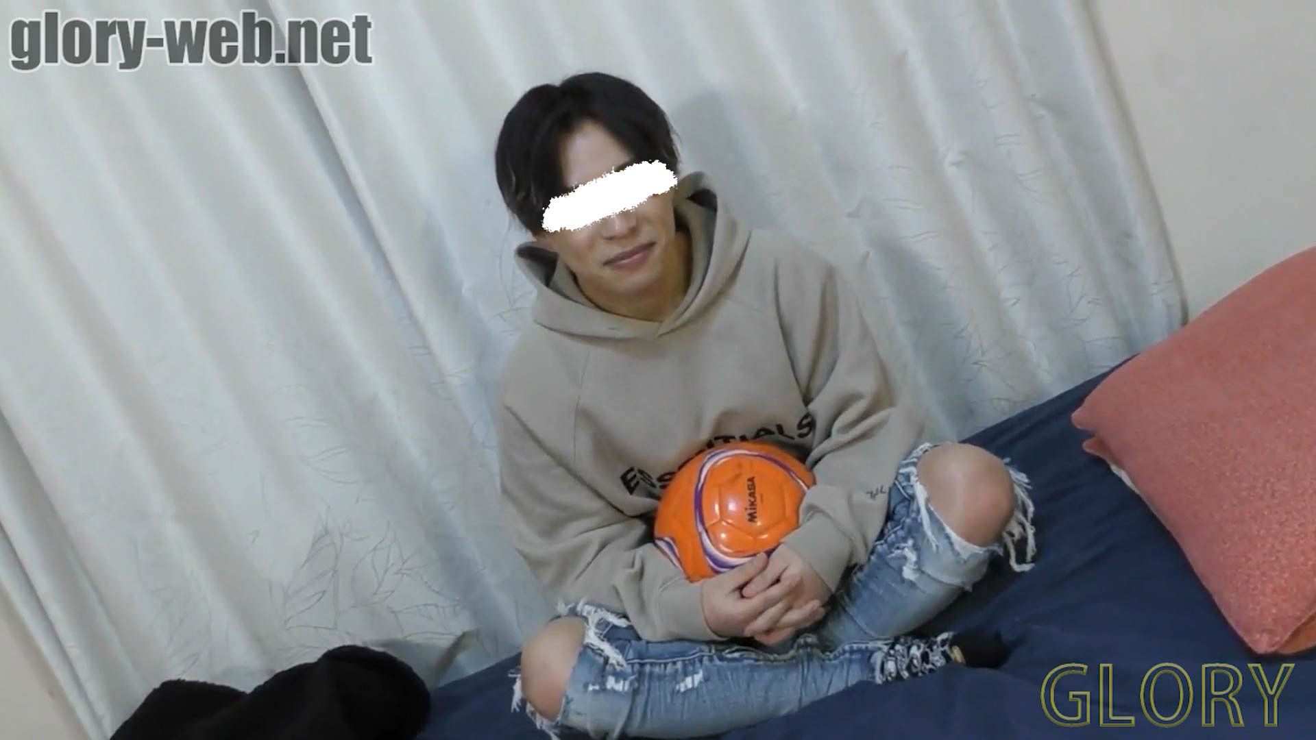 初登場!女性経験豊富のノンケサッカー男子19歳が人生初の男に喰われちゃいます!