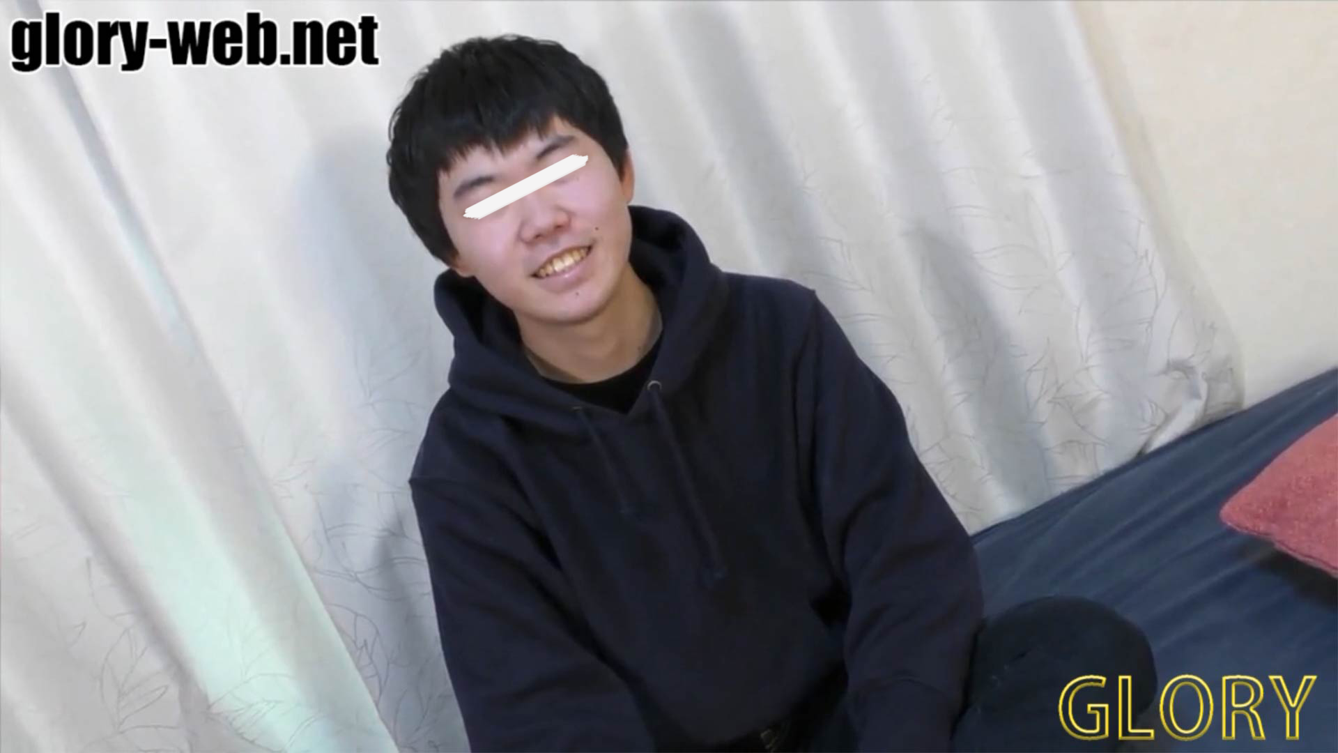 素朴可愛い好き必見！童貞男子が疑似マンコに我慢できず超大量射精！！