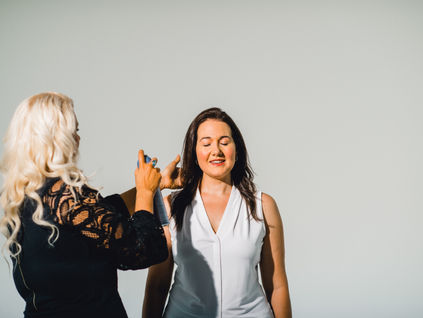 Unveiling Flawless Headshot Looks: Essential Makeup Artist Tips for Actors and Professionals