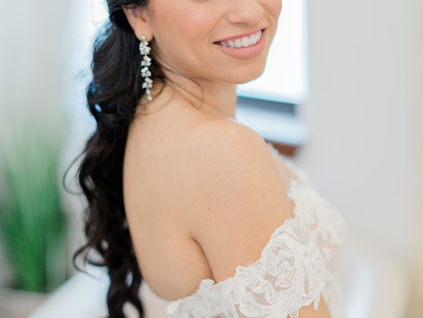 Unleashing the Beauty Within: Laura Reynolds Artistry's Approach to Subtle and Flawless Makeup