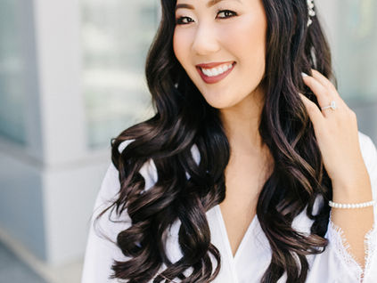 Airbrush vs. Traditional Foundation: Which is the Perfect Match for Your Bridal Glow?