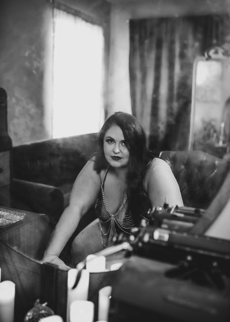 Oklahoma Boudoir Photographer - © 2023 Victoria Varga LLC