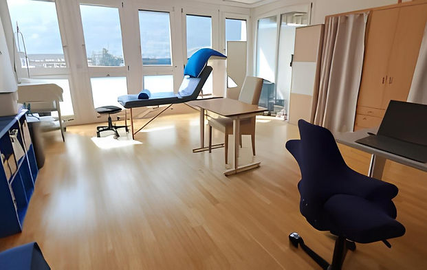 cabinet martigny 2 (1).jpg