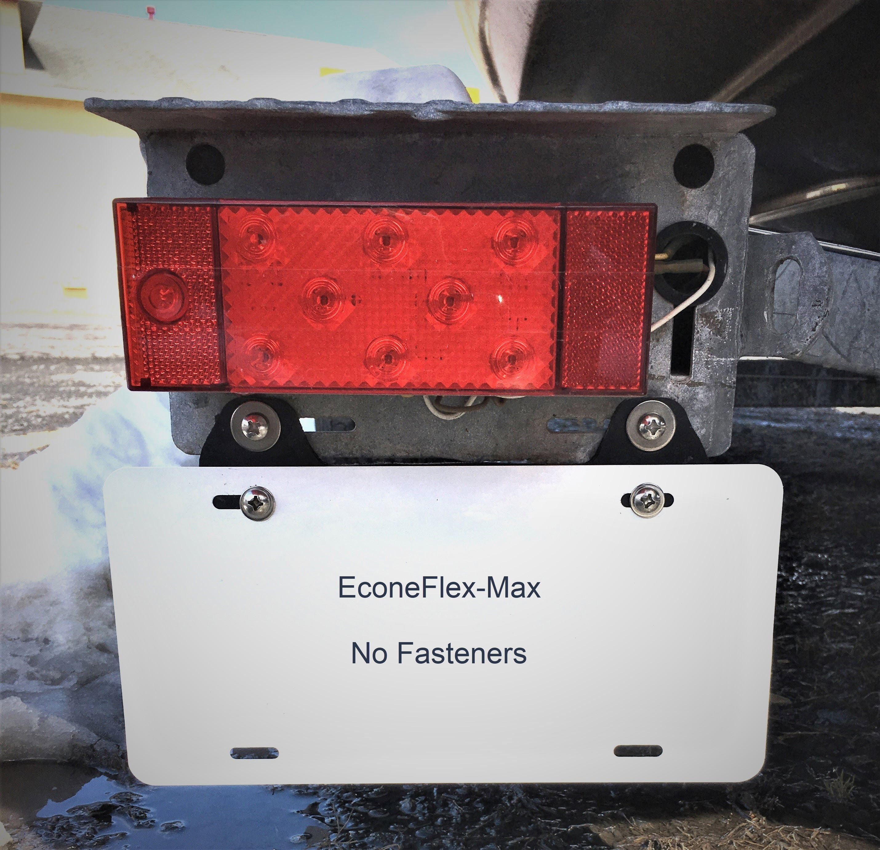 SUREPLATE™ EF16001 Trailer/RV License Plate Holder Bracket