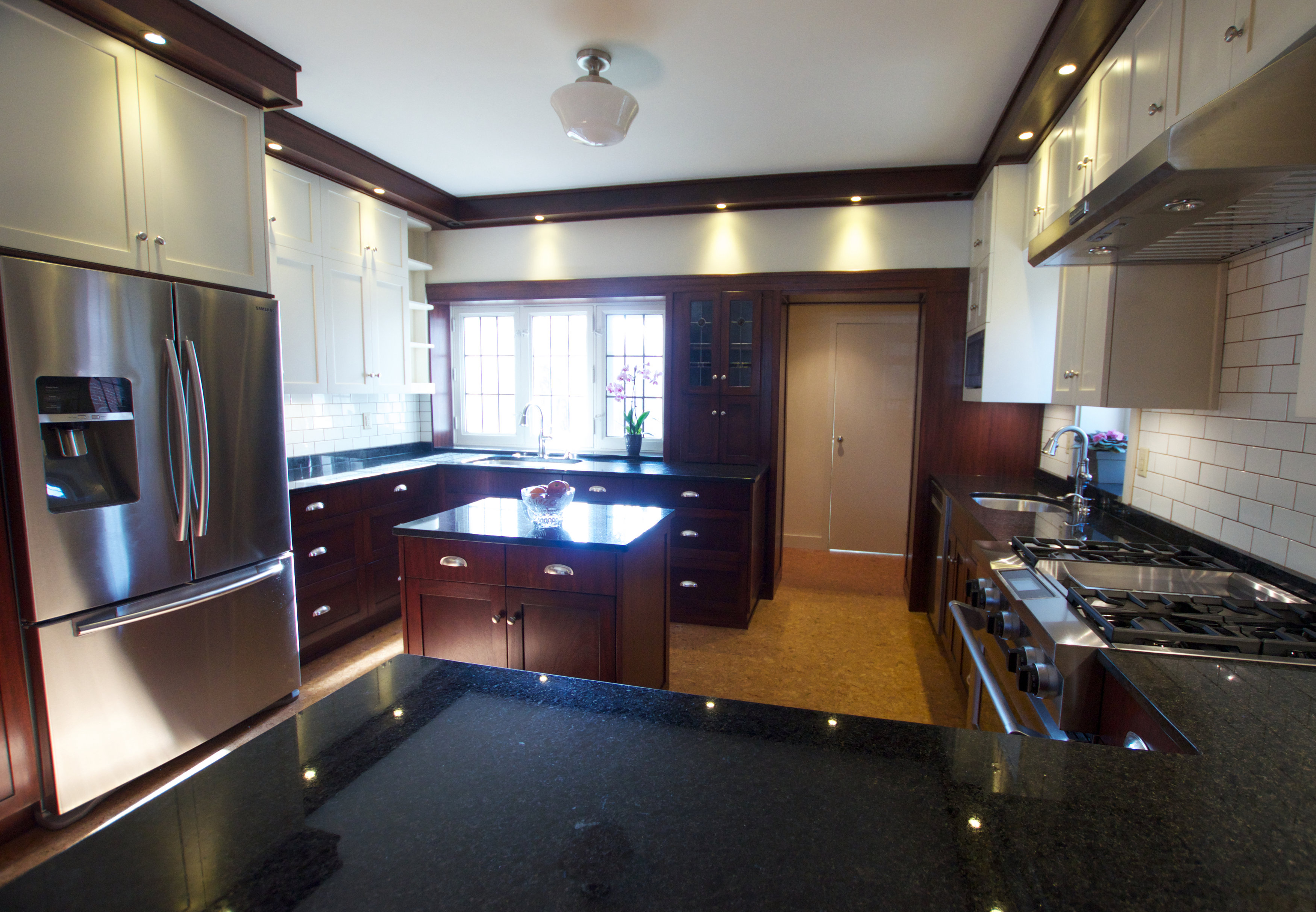 Kelly Custom Furniure and Cabinetry