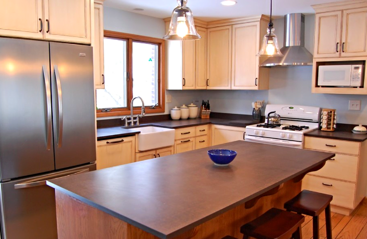 Kelly Custom Furniure and Cabinetry