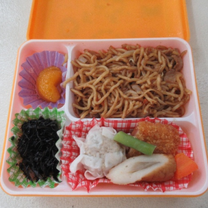 お弁当・お弁当給食が始まりました。