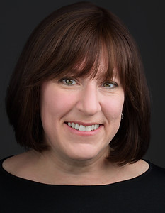 Lianne headshot 2020.jpg
