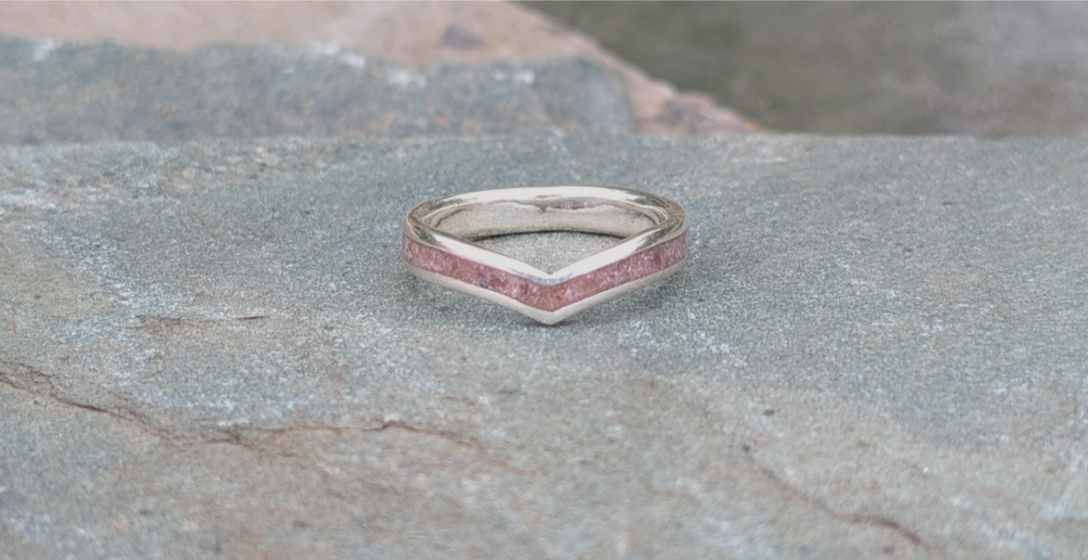 Silver wishbone ring with Rose Quartz
