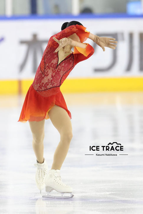 岡万佑子
Mayuko Oka