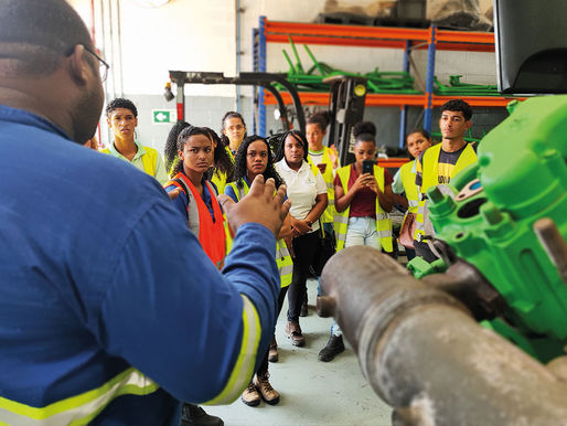 Ação especial celebra o Dia do Jovem Aprendiz