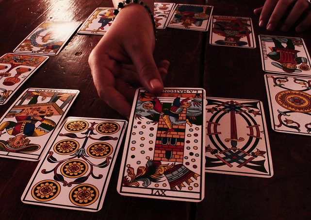 tirada-cartas-tarot.jpg
