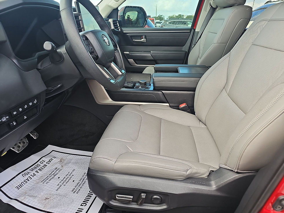 الصورة المصغرة: 2024 Toyota Sequoia SR5