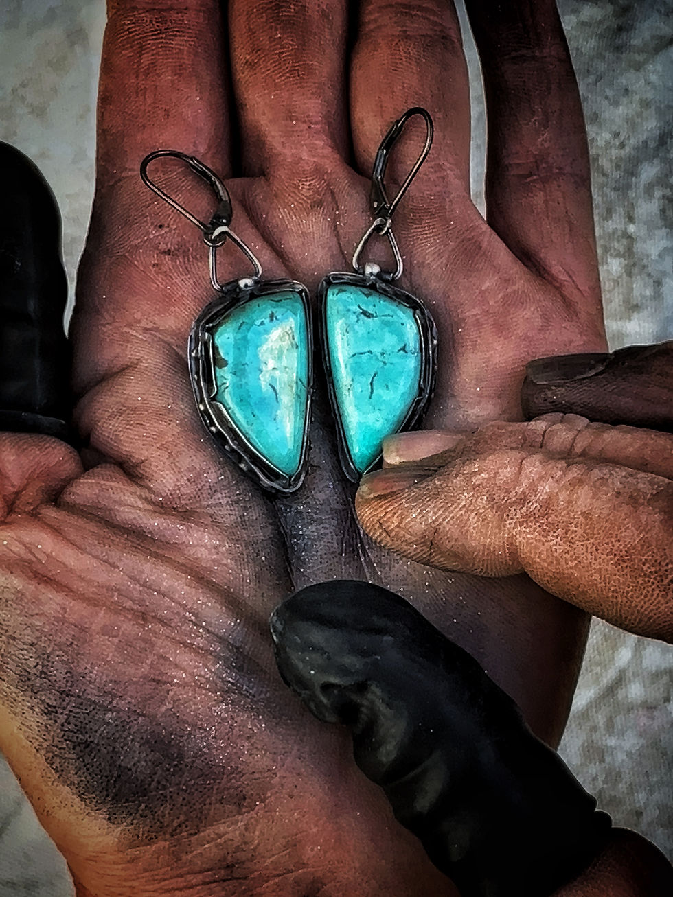 Thumbnail: Līve Iron ⛏ Earrings