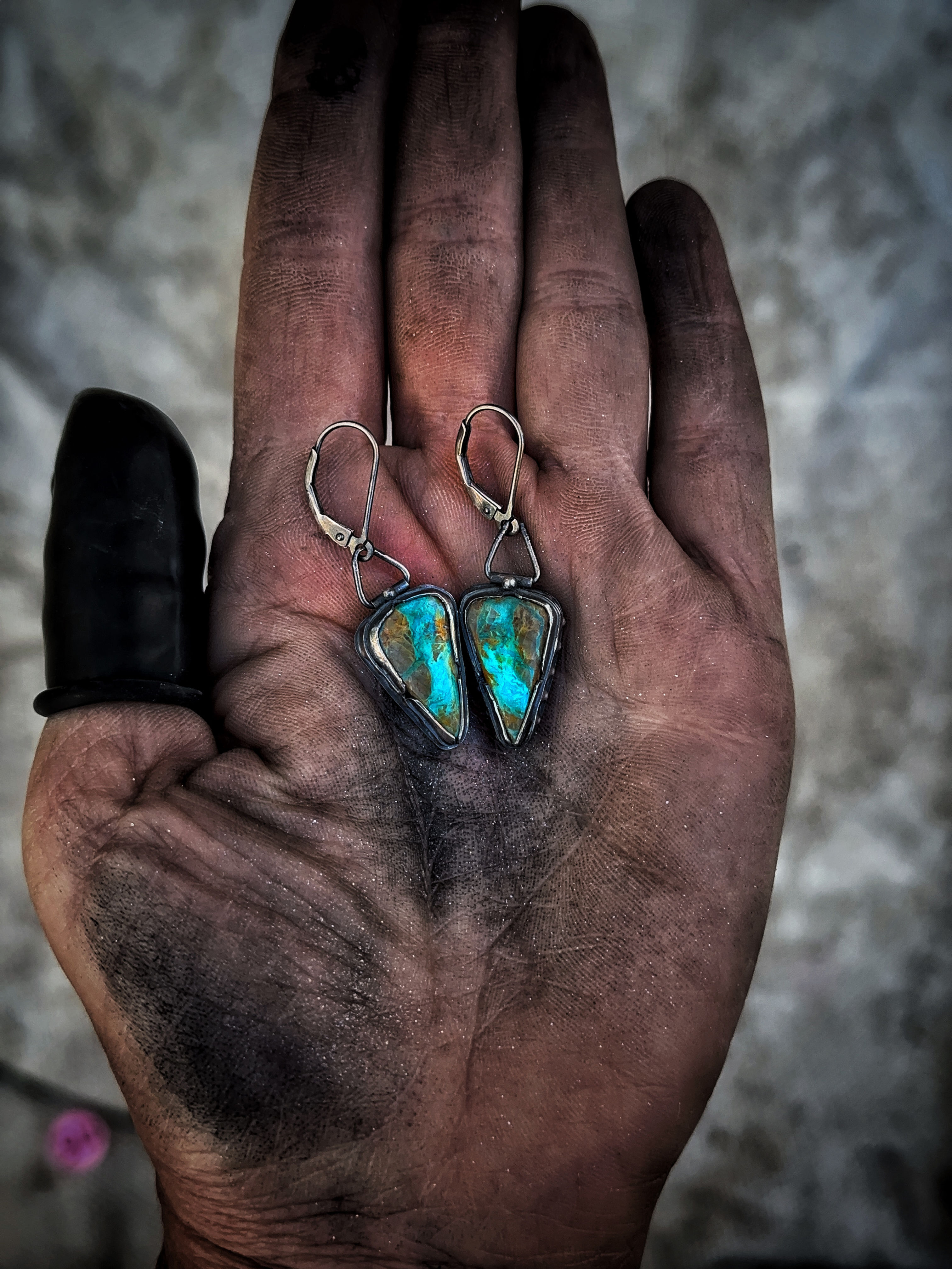 Līve Iron ⛏ Earrings