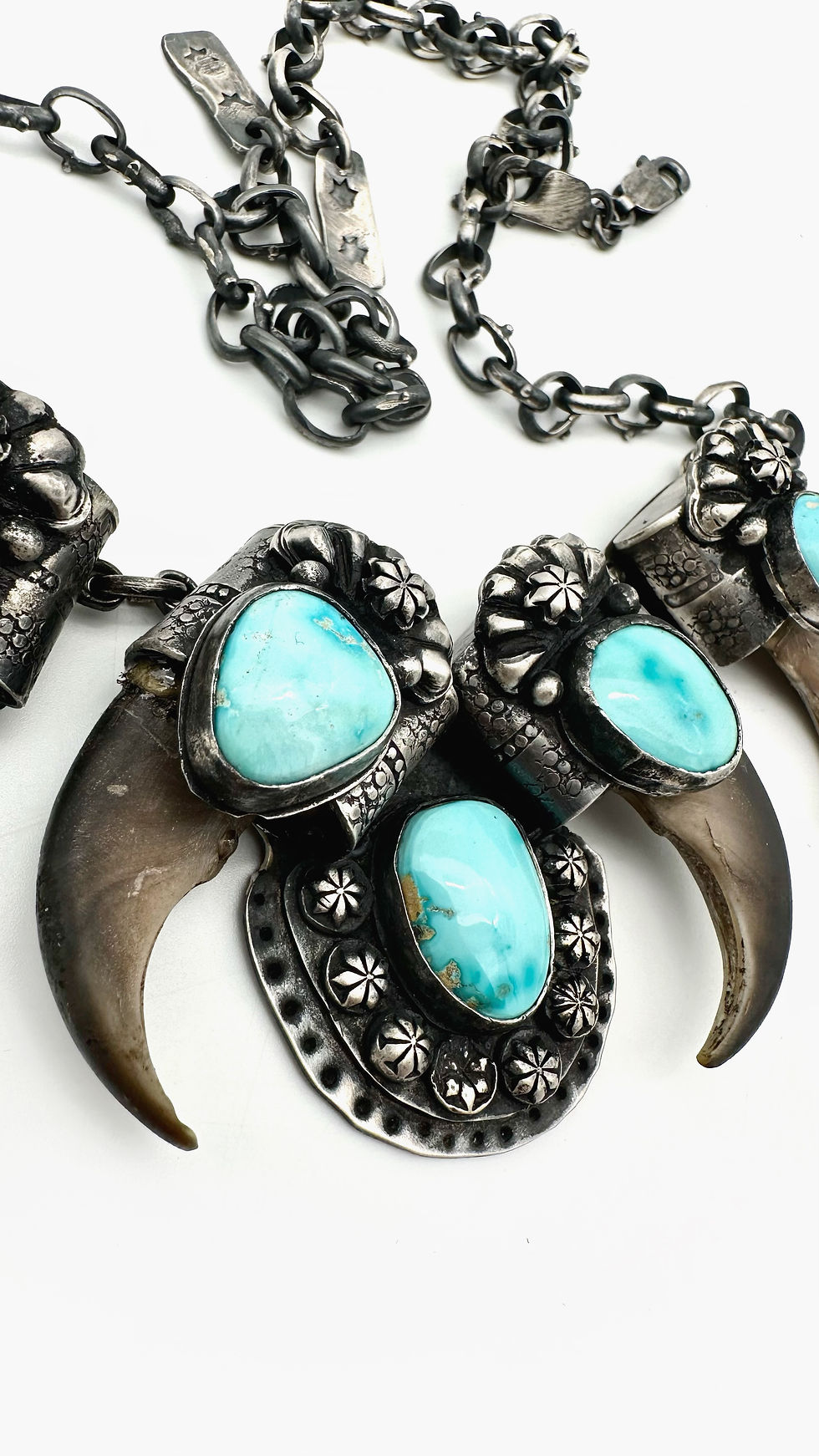 Thumbnail: Bear Claw Necklace 2 Adustable