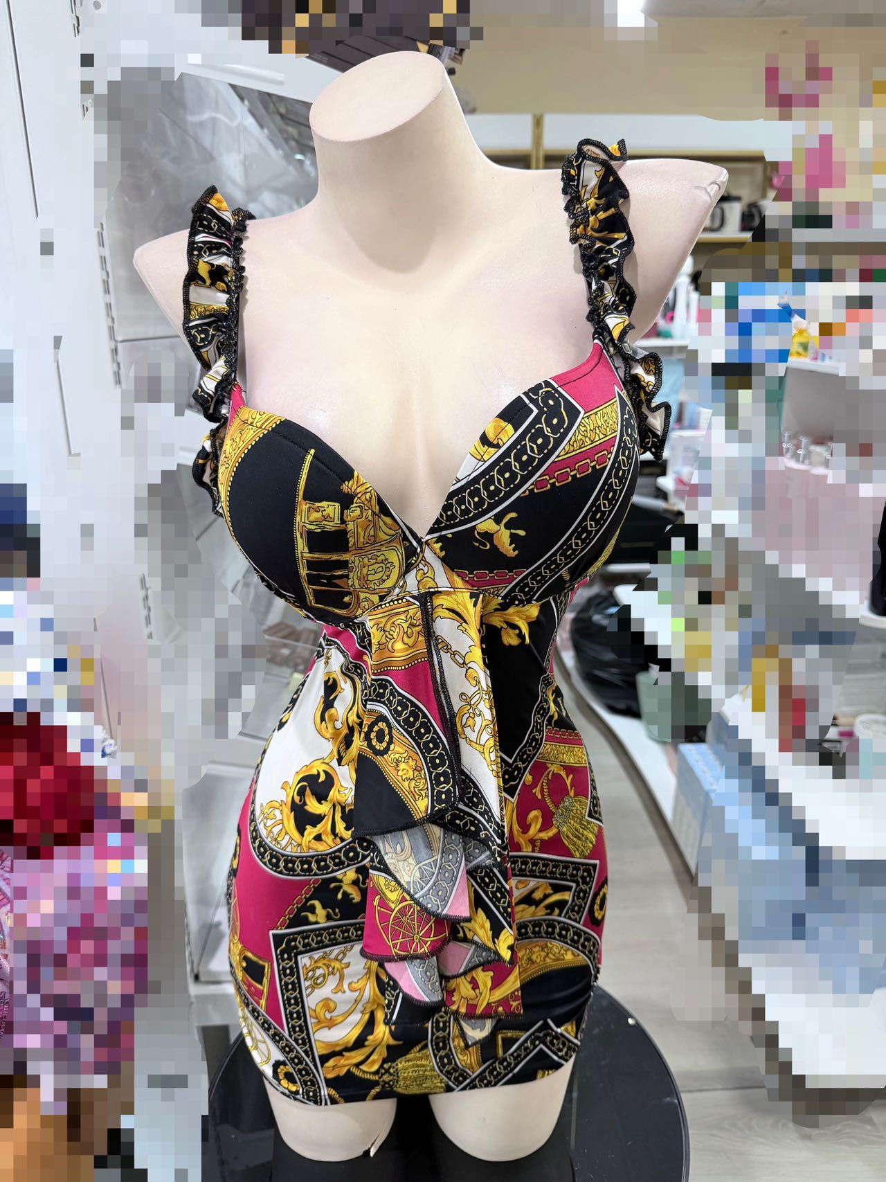 手工包臂裙