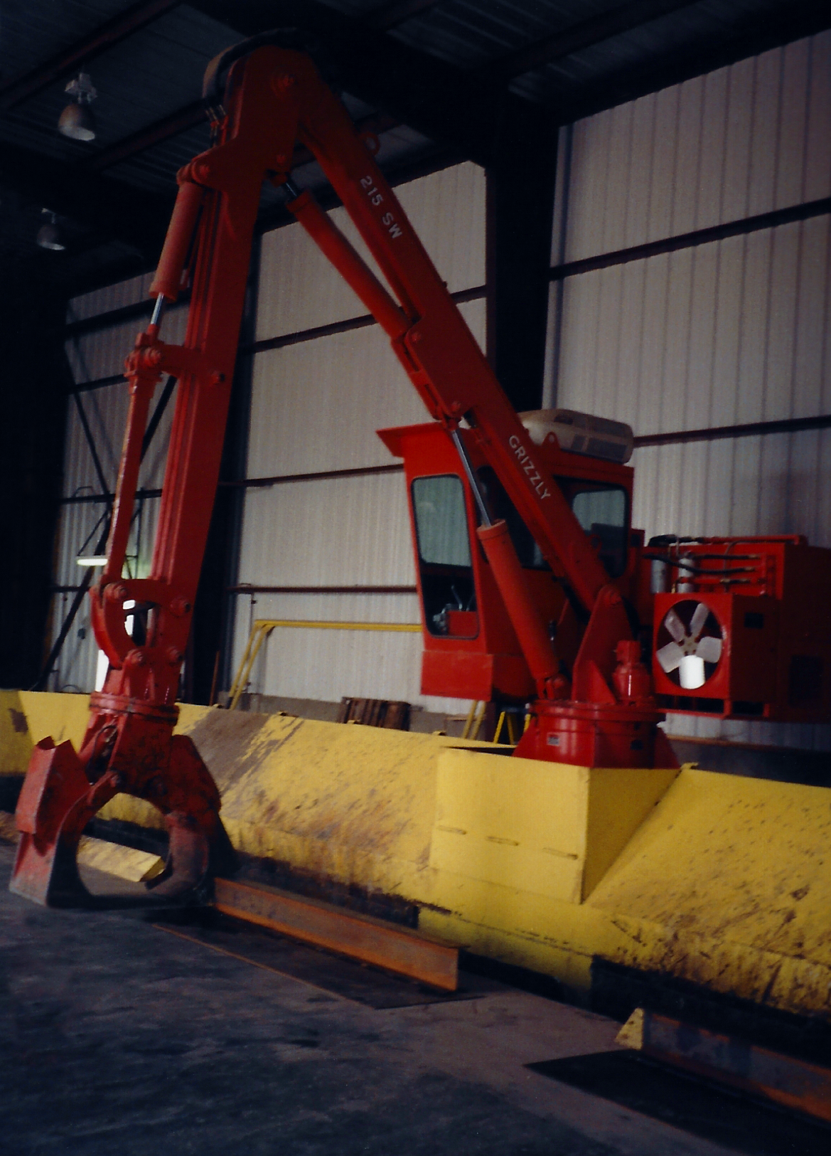 215 SW Model grizzlycranes