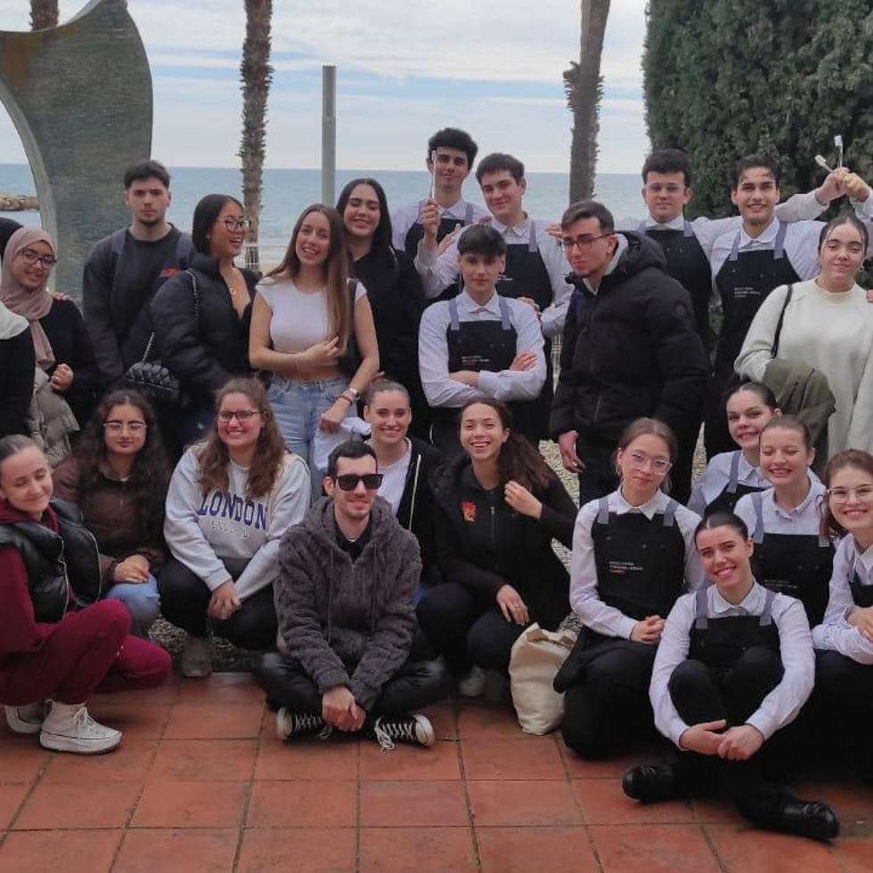 Sortida a l'Escola d'Hostaleria i Turisme: Promocionant la salut bucodental