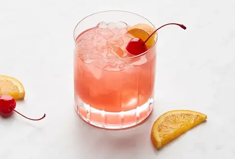 Simply Elegant Signature
Vodka
Pineapple Juice
Cranberry Juice