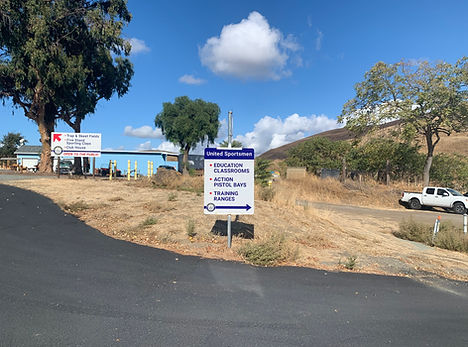 Sign to go right at intersection