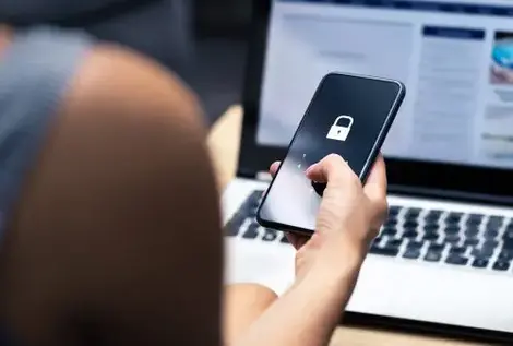 Using mobile authentication to access laptop