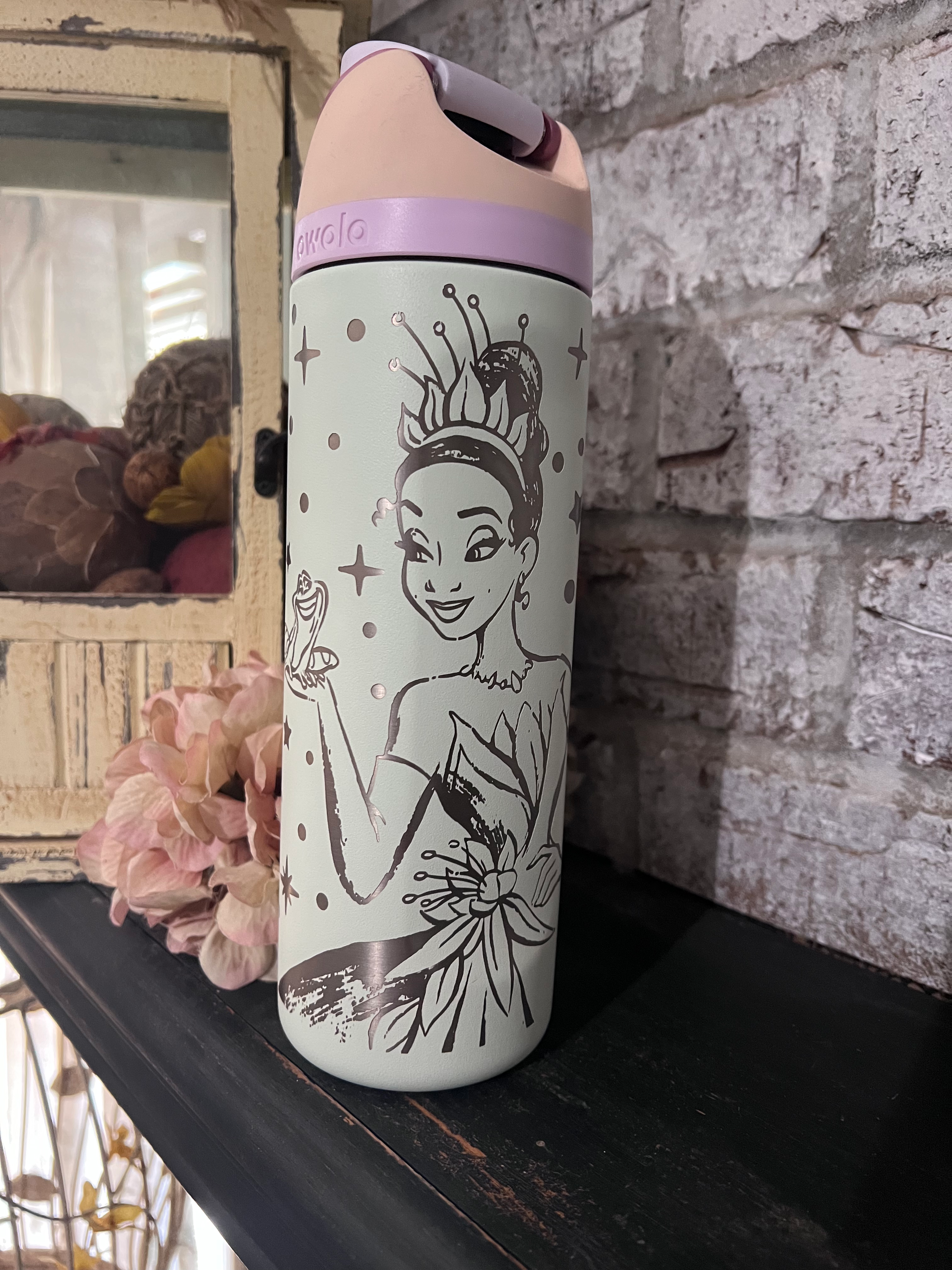 24oz Owala water bottle