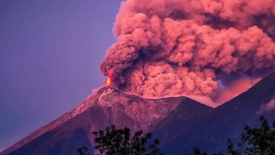 Finaliza erupción del Volcán de Fuego en Guatemala que causa cientos de evacuados