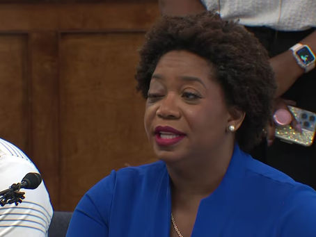 Alumno ‘iracundo’ de Corsicana ISD agredió a una subdirectora y le sacó el ojo