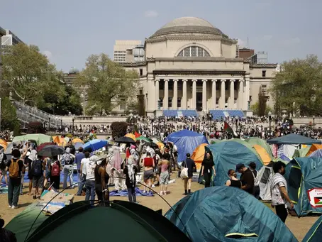 Juez de EEUU falla que alumna de Columbia no puede ser detenida mientras lucha contra deportación